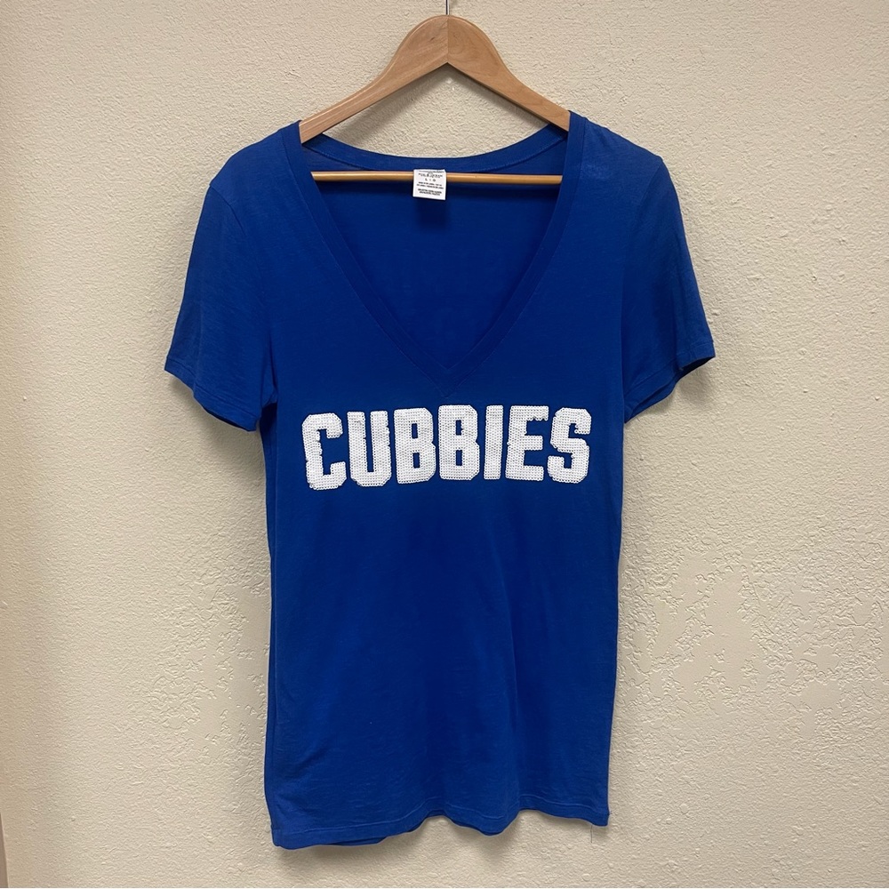 Victoria’s Secret PINK MLB Chicago Cubs Sequin CUBBIES V-Neck - Size Large